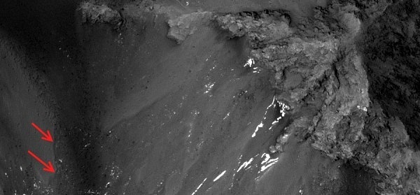НАСА обнаружили объекты коммуникаций на Марсе